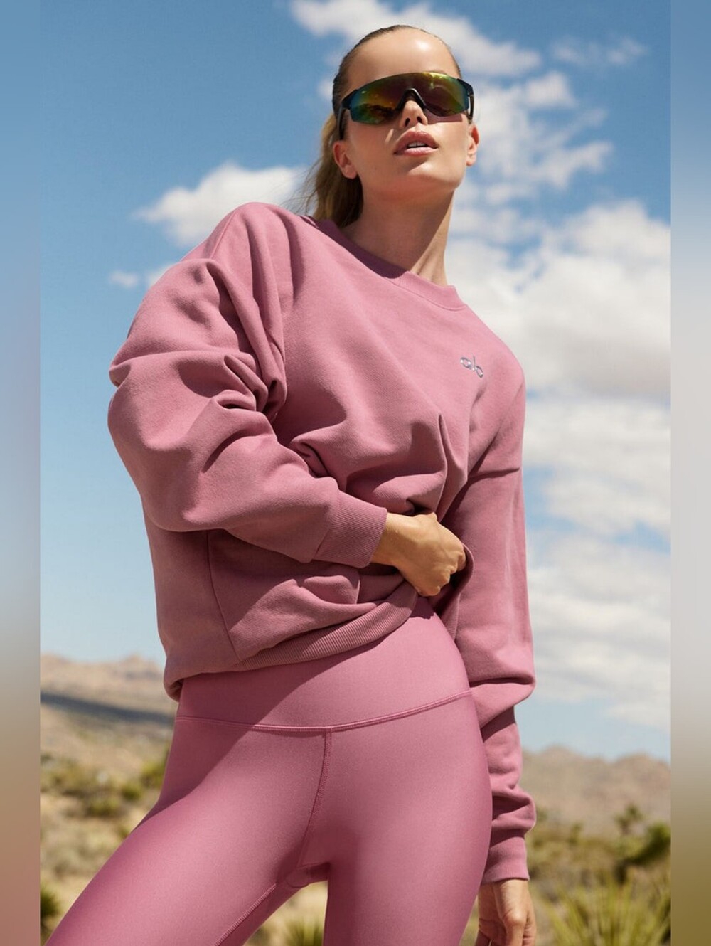 Alo Yoga Accolade Crew Neck Pullover - Picture 3 of 5